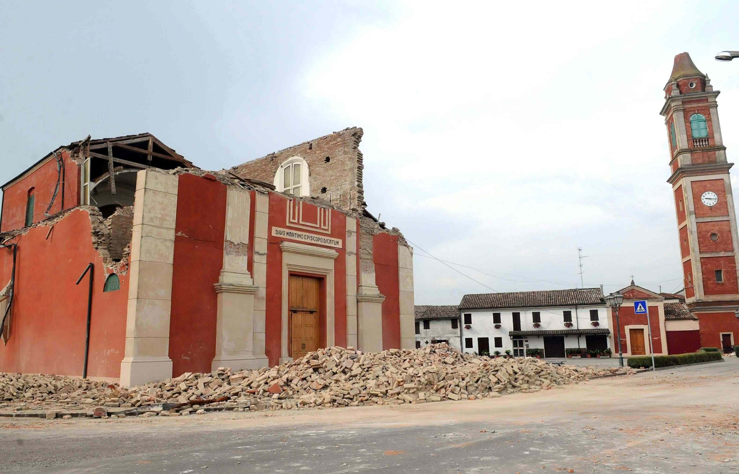 TERREMOTO IN EMILIA TRA MODENA E FERRARA