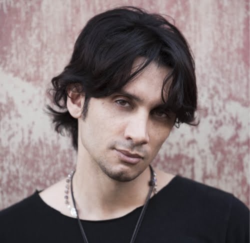 Fabrizio Moro, l'omaggio dei suoi fan