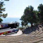 anfiteatro con vista sul mare
