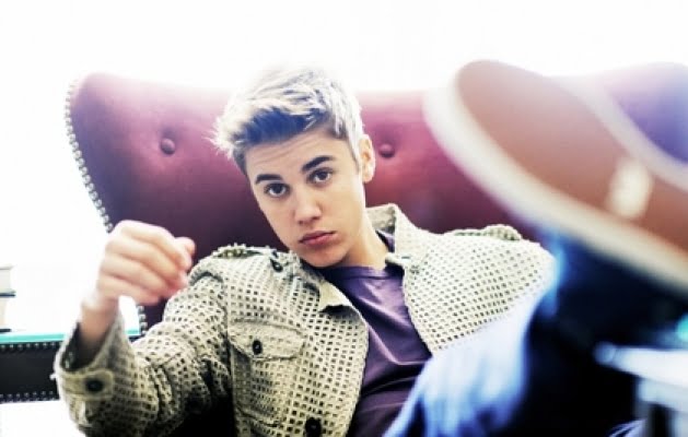 Bieber torna sulle scene album e film per il giovane cantante