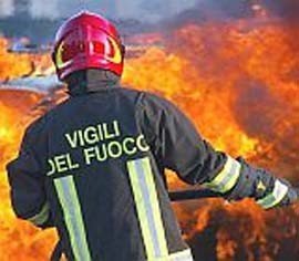 Incendio in residence di immigrati