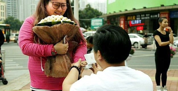 Jealous Groom Fattens Up Fiancee by Six Stones