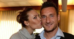 Totti -Blasi : accordo consensuale ma i beni sono divisi cosi: Totti e Ilary