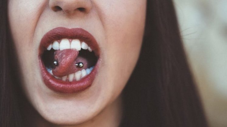 Piercing Alla Lingua Guida Completa Su Pro E Contro WDonnait