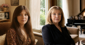 Mary Austin: biografia, età, figli ed eredità di Freddie Mercury Mary Austin da giovane negli anni Settanta e oggi a confronto